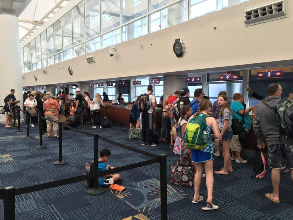 Check In Lines at the Port of Miami