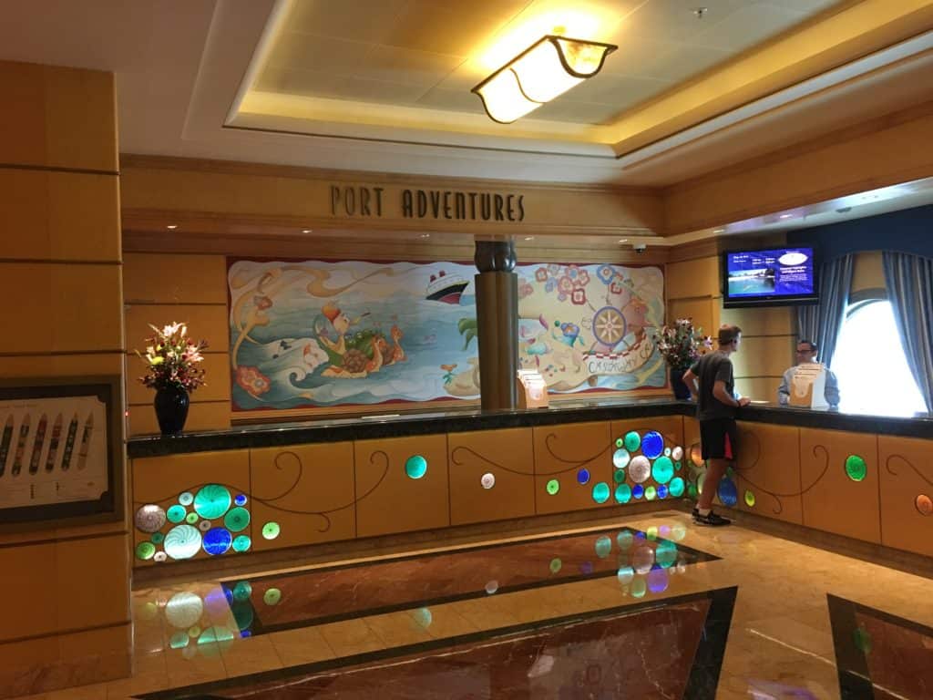 Port Adventures Desk