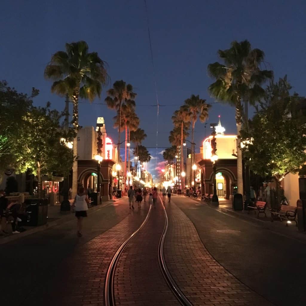 Looking into Hollywood Land