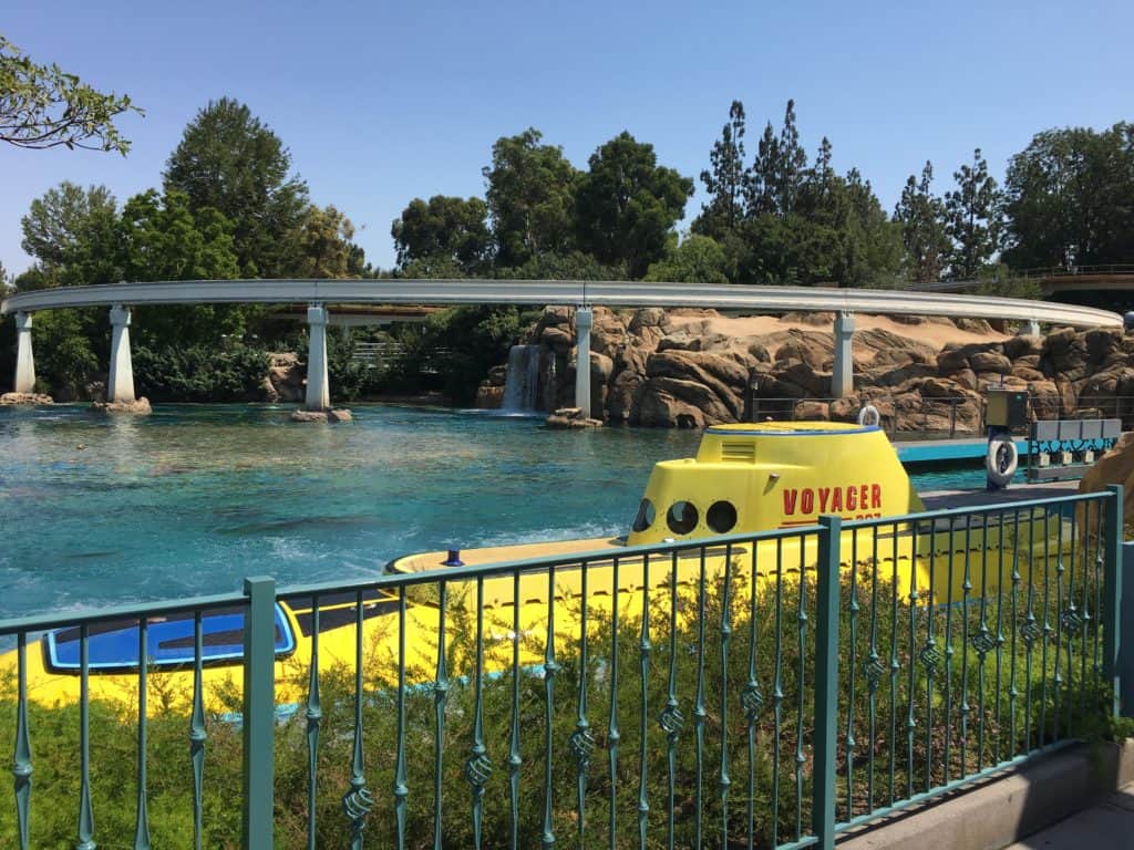 Finding Nemo Submarine Voyage