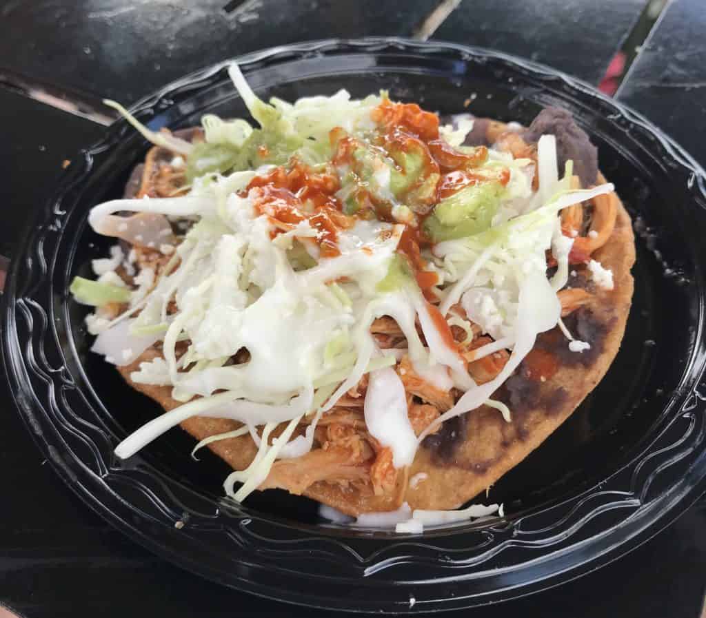 Tostada de Tinga