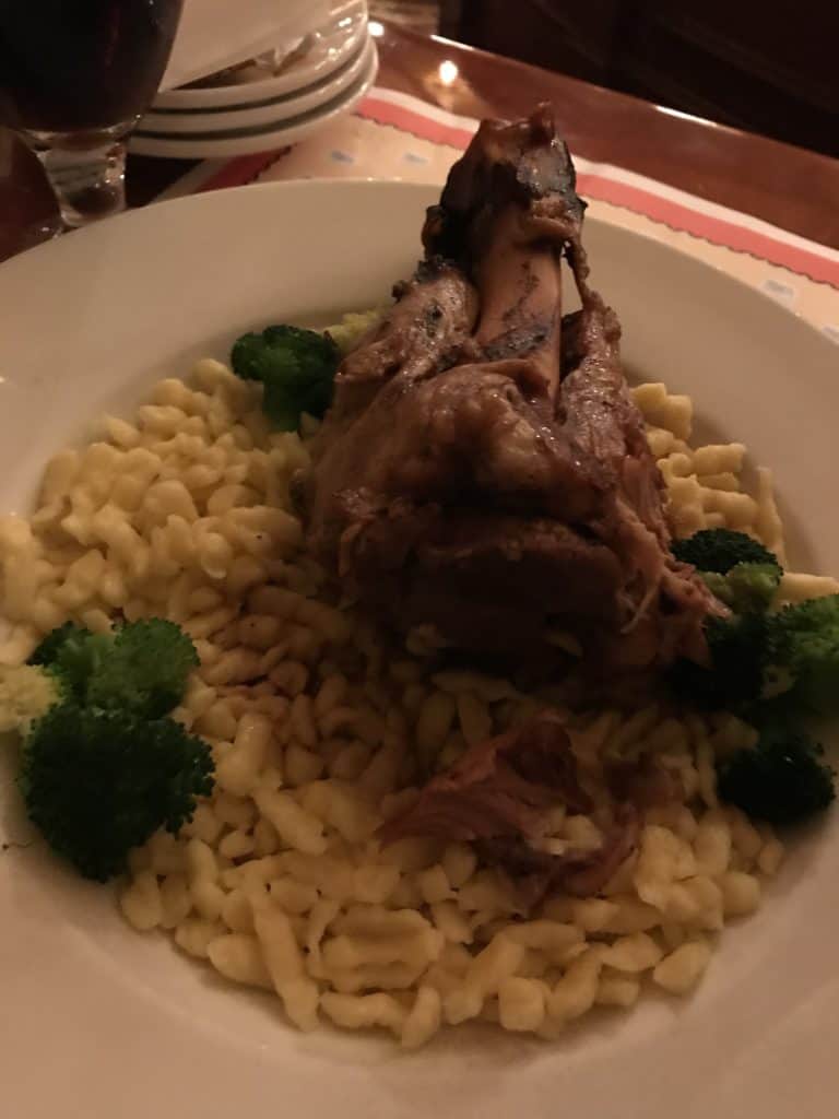 Jarret de porc braisé, spaetzels (Pork)