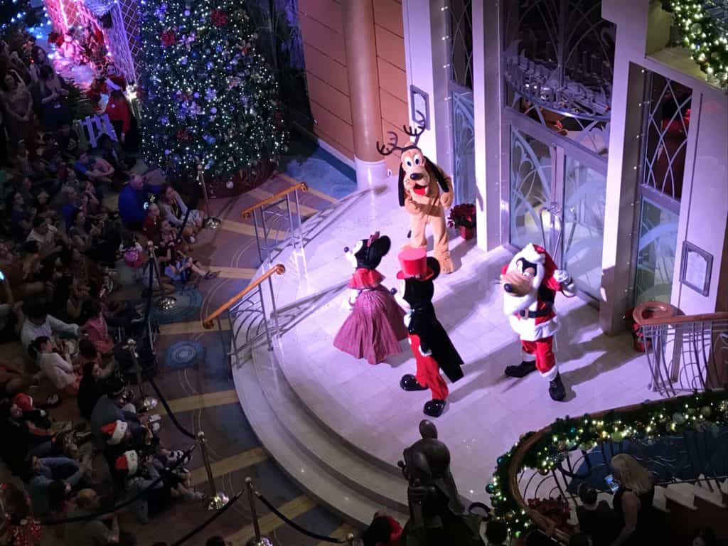 Mickey and His Pals are Ready for Christmas