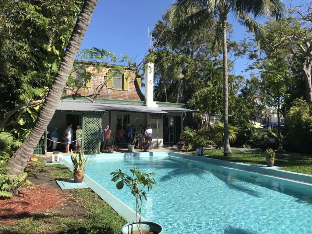 Pool and Gift Shop