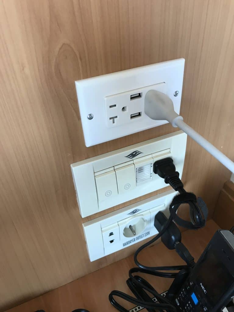 Desk Plug Setup