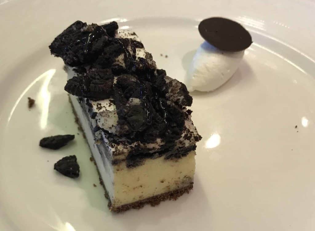 Cookies N' Cream Cheesecake