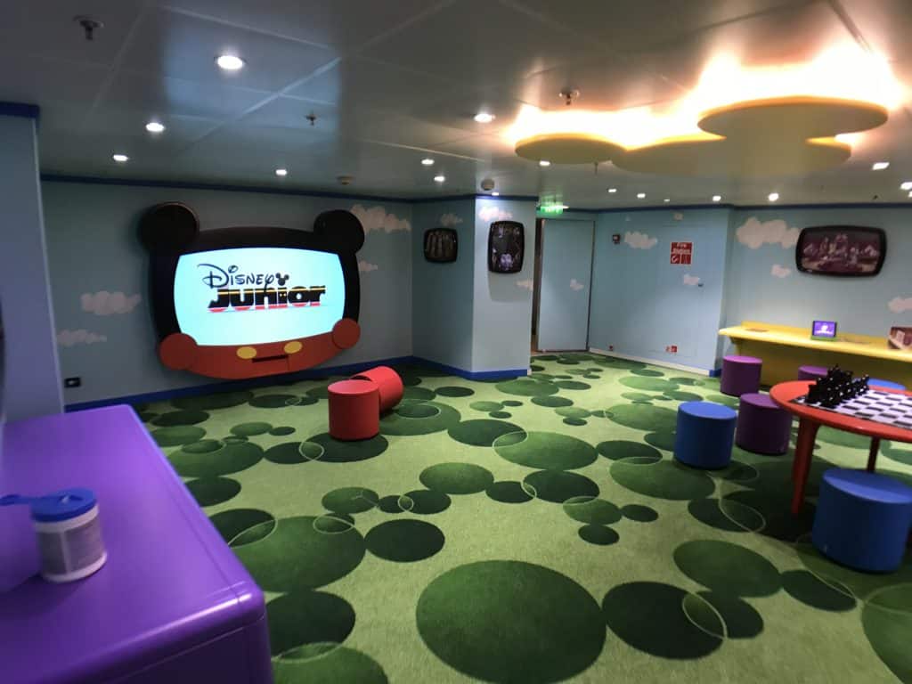 Interior of the Disney Club Junior