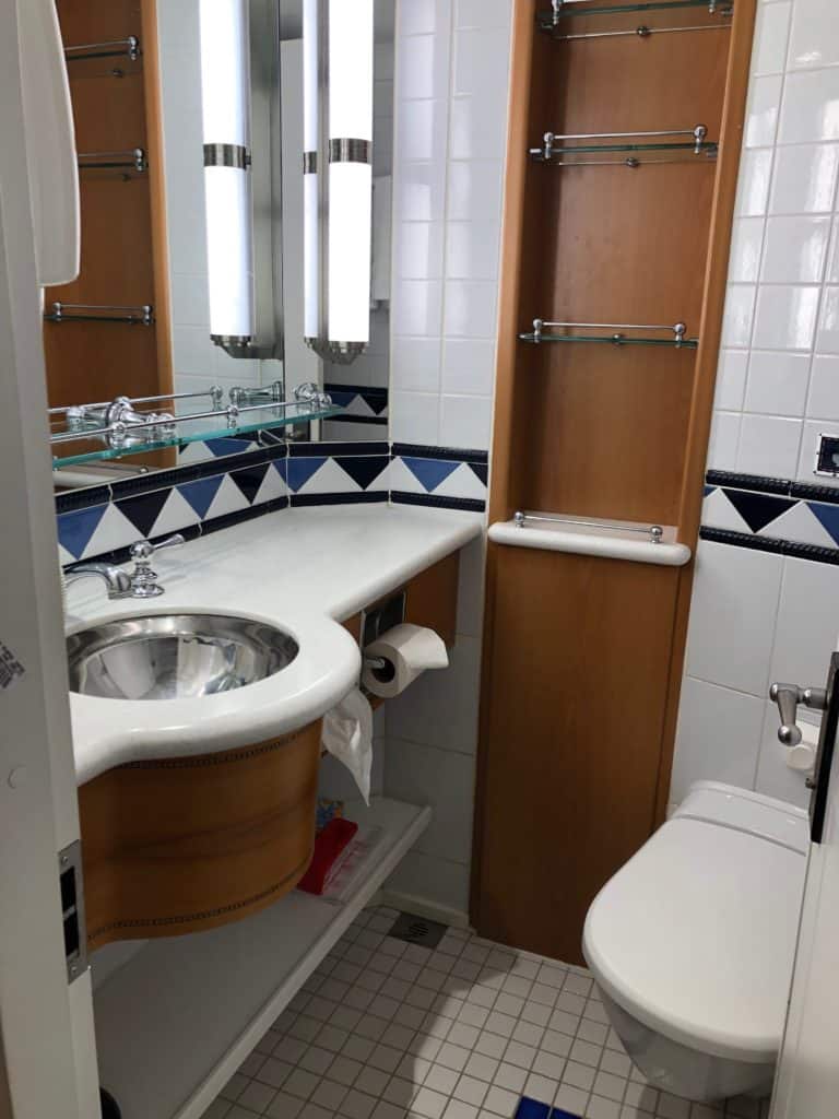 Split Bathroom with Toilet