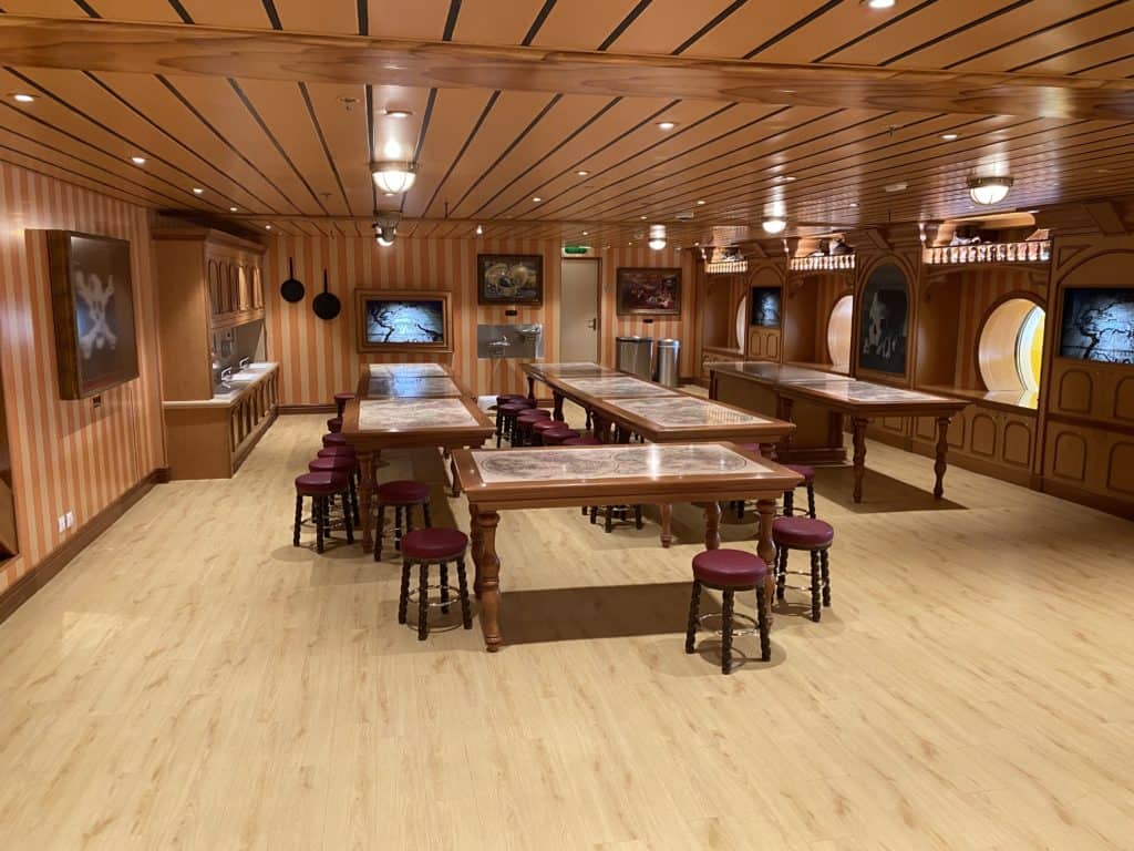 Oceaneer Lab Table Area