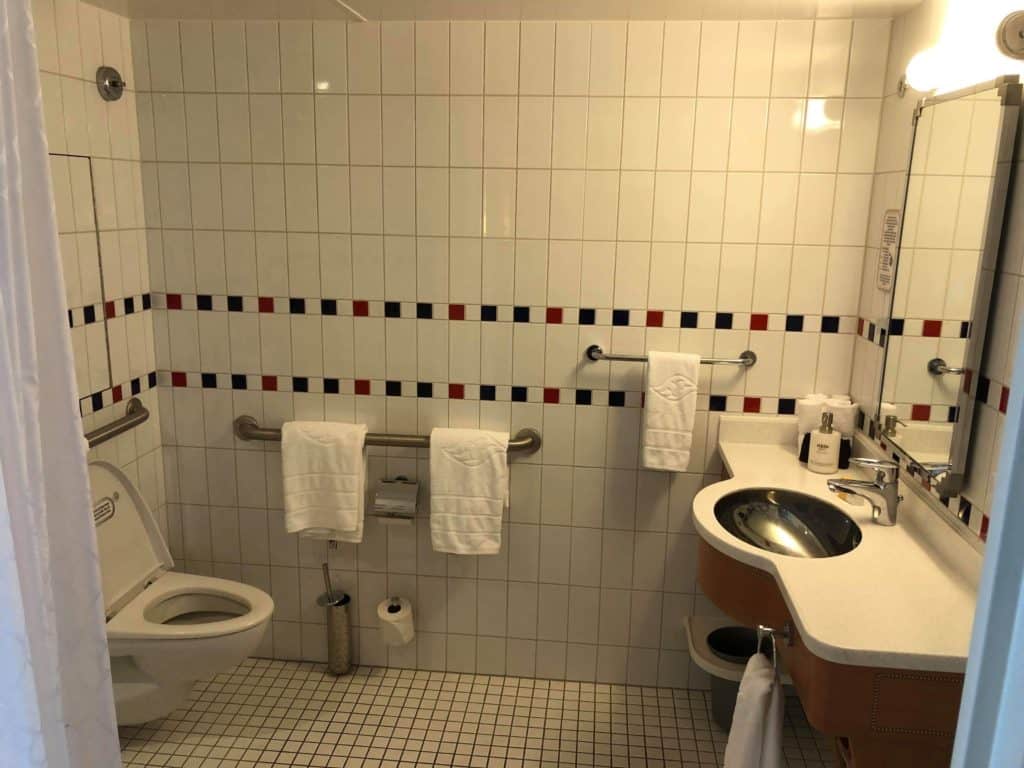 Single Handicap Accessible Bathroom (Not Split)