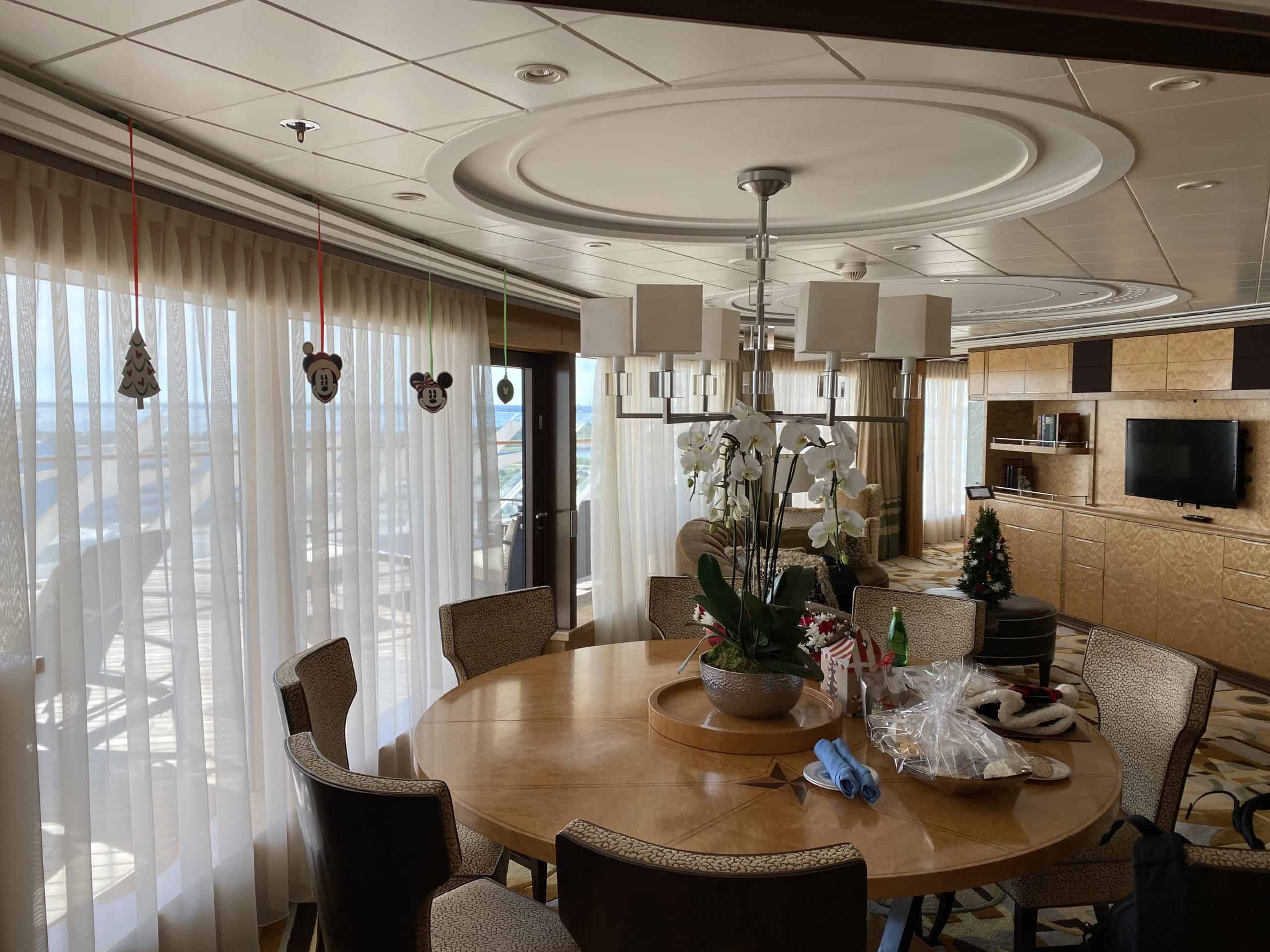 Disney Dream – Roy O. Disney Suite – Royal Suite – 12502 – Back to the ...