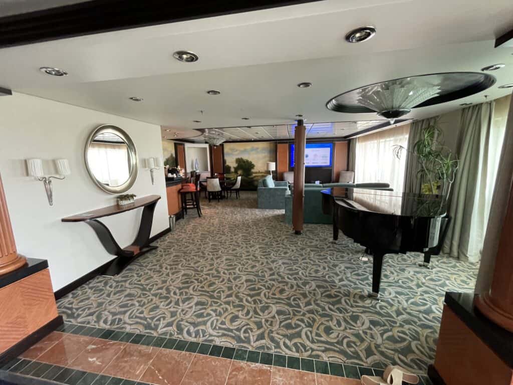 Suite from the Door