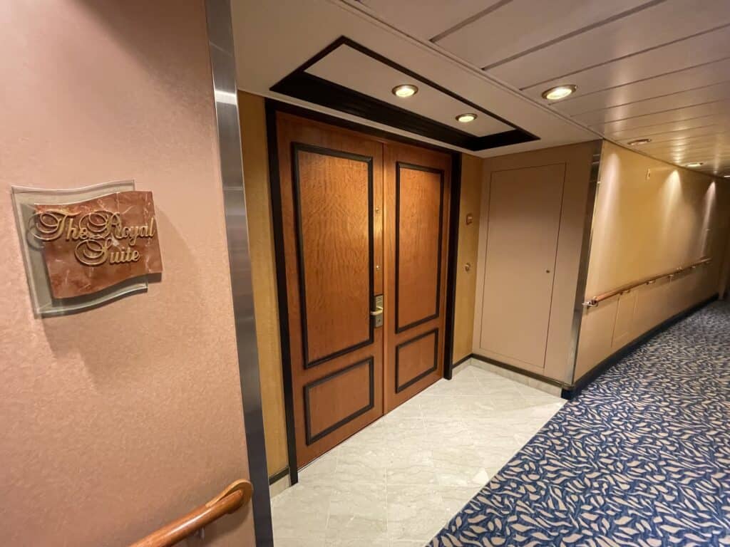 Suite Door
