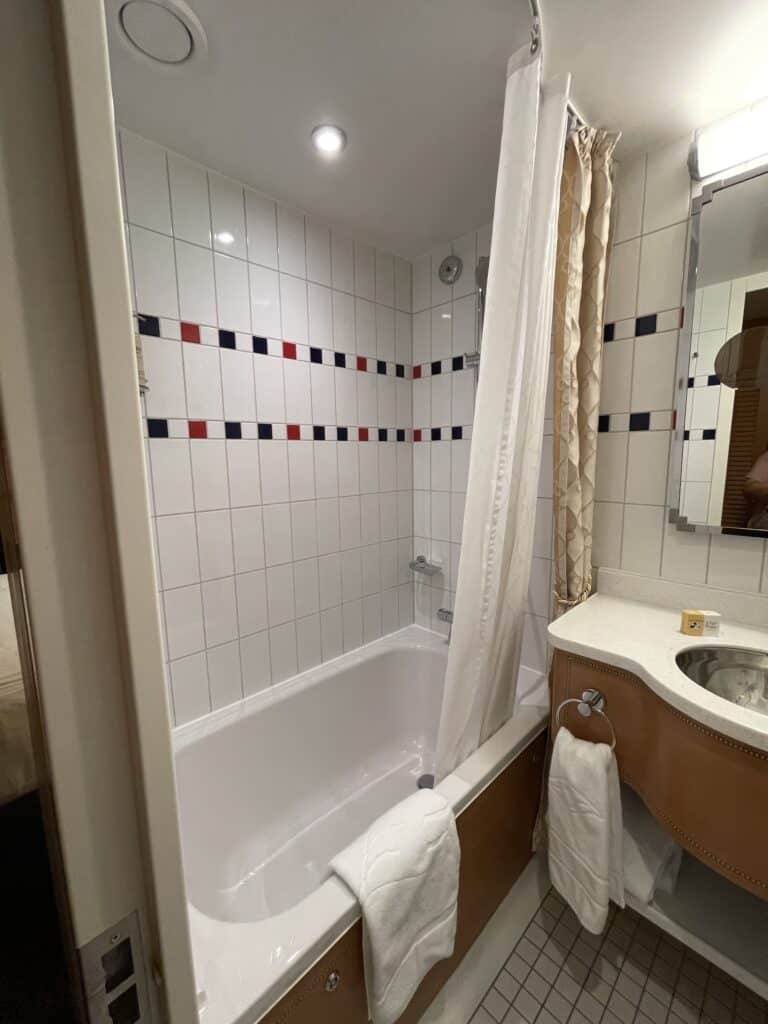 Sink and Tub