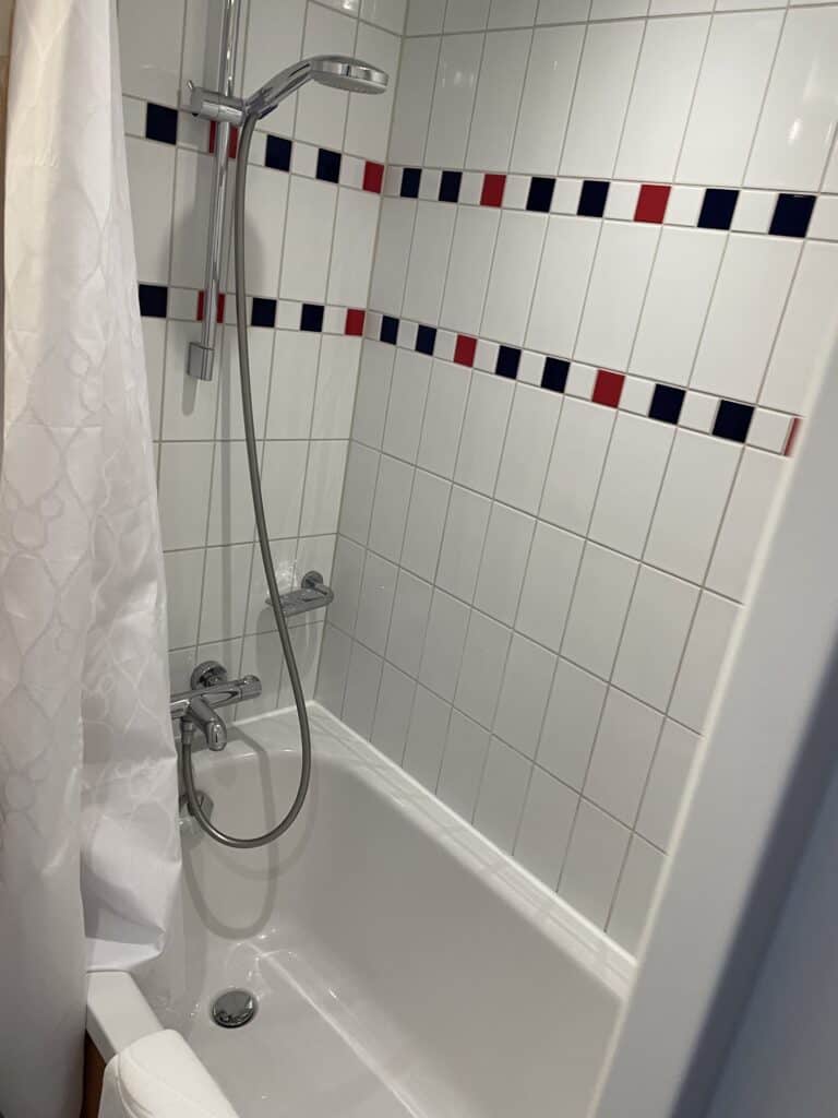 Split Bathroom with Tub