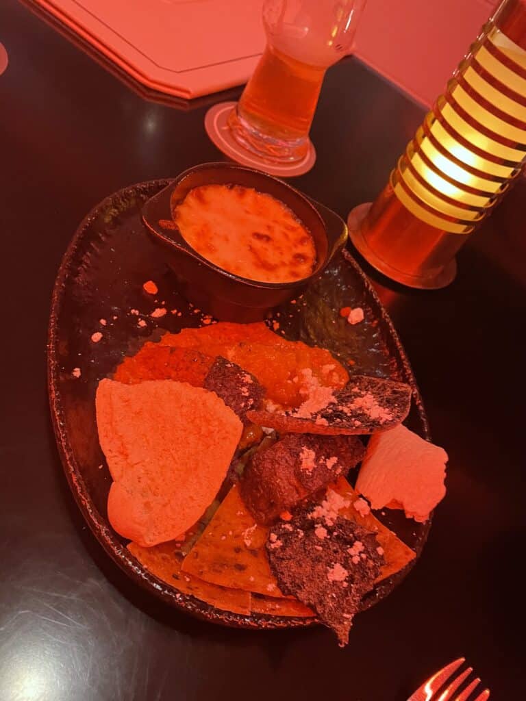 MUSTAFARIAN SPREADS AND BREADS