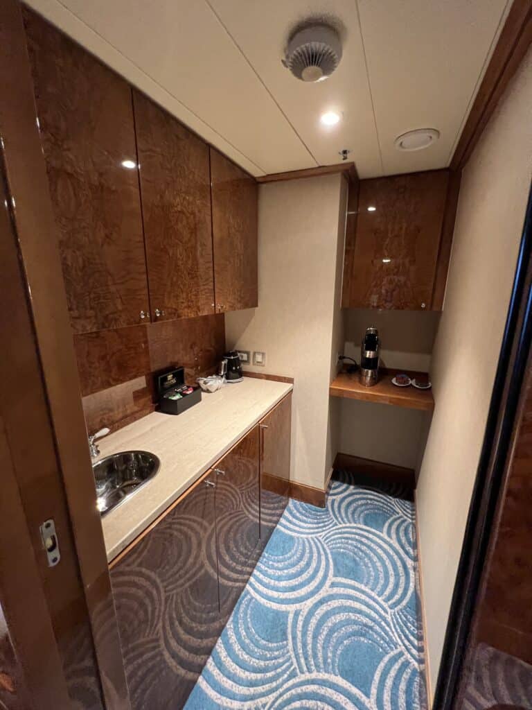 Mini Kitchen
