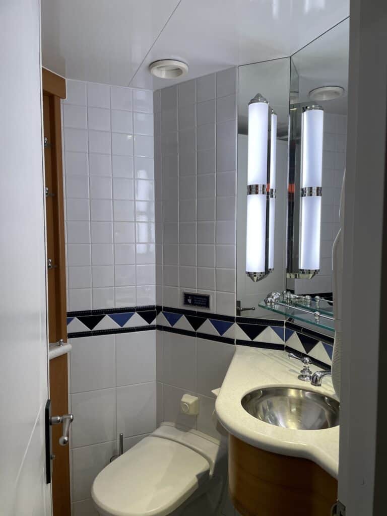 Split Bathroom with Toilet