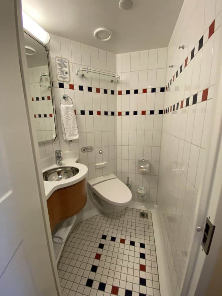 Split Bathroom with Toilet