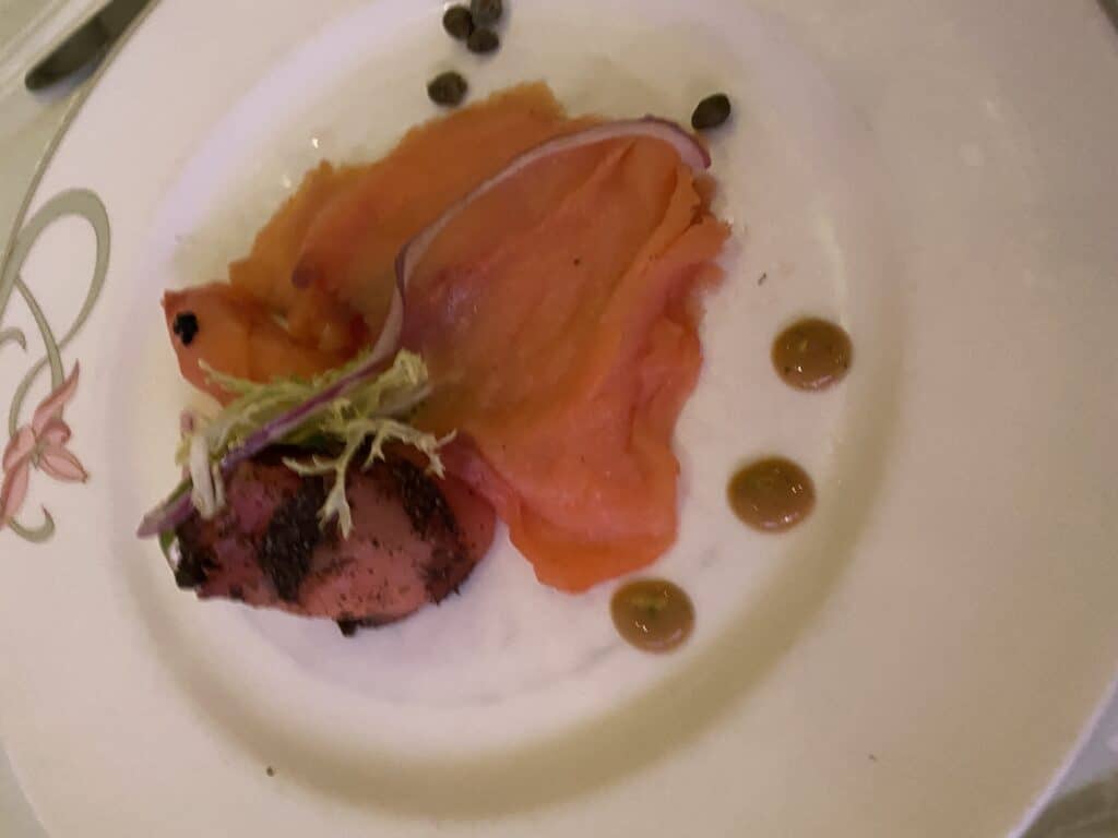 Salmon Gravlax