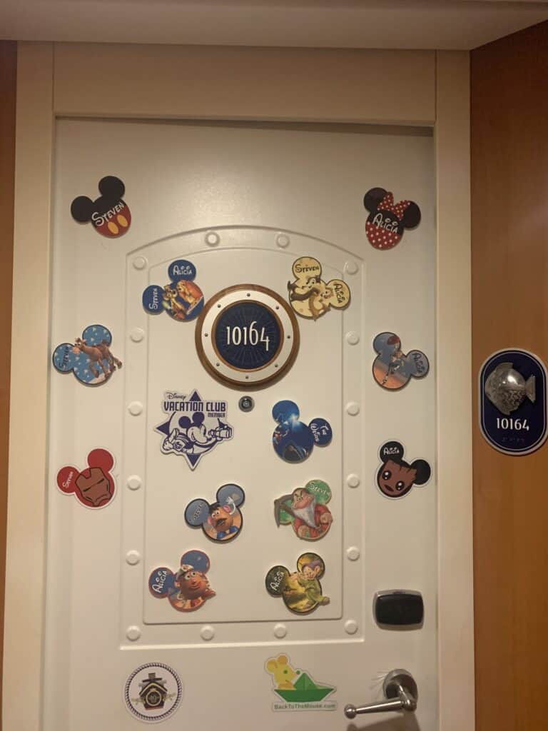 Door (with awesome Back To The Mouse Magnet)