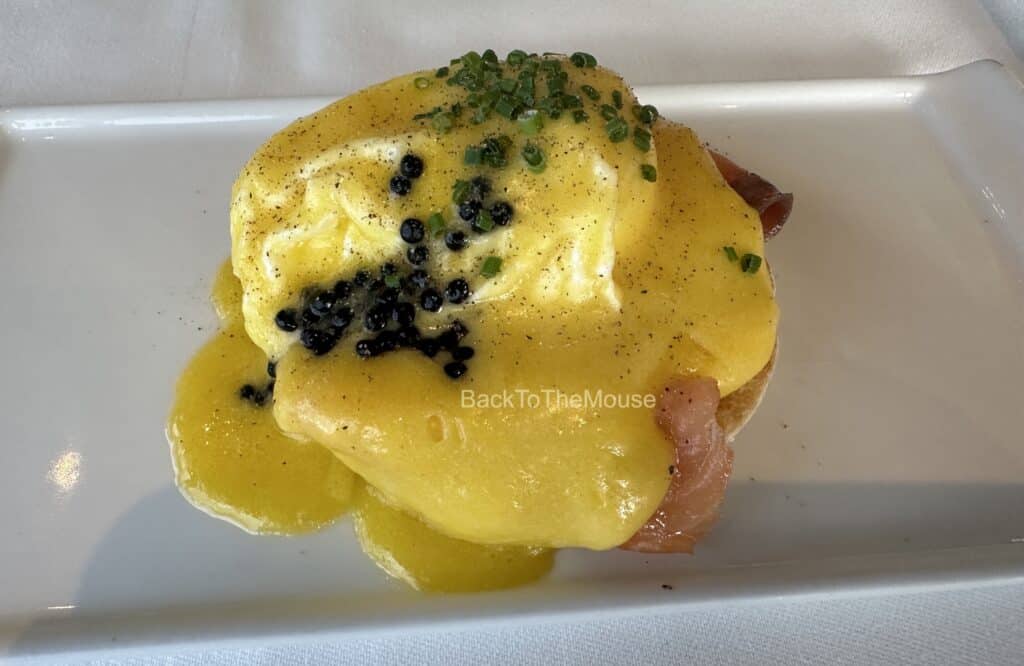 Poached Egg with Sliced Smoked Salmon, Hollandaise Sauce, Caviar