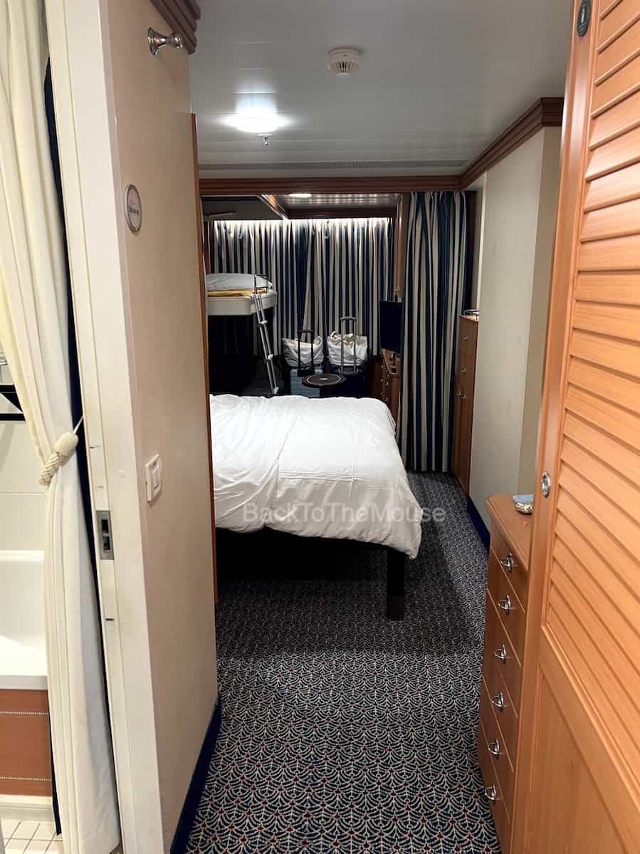 Disney Magic Stateroom 6512 – Back to the Mouse